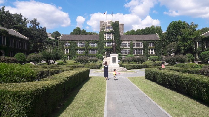 Korean university
